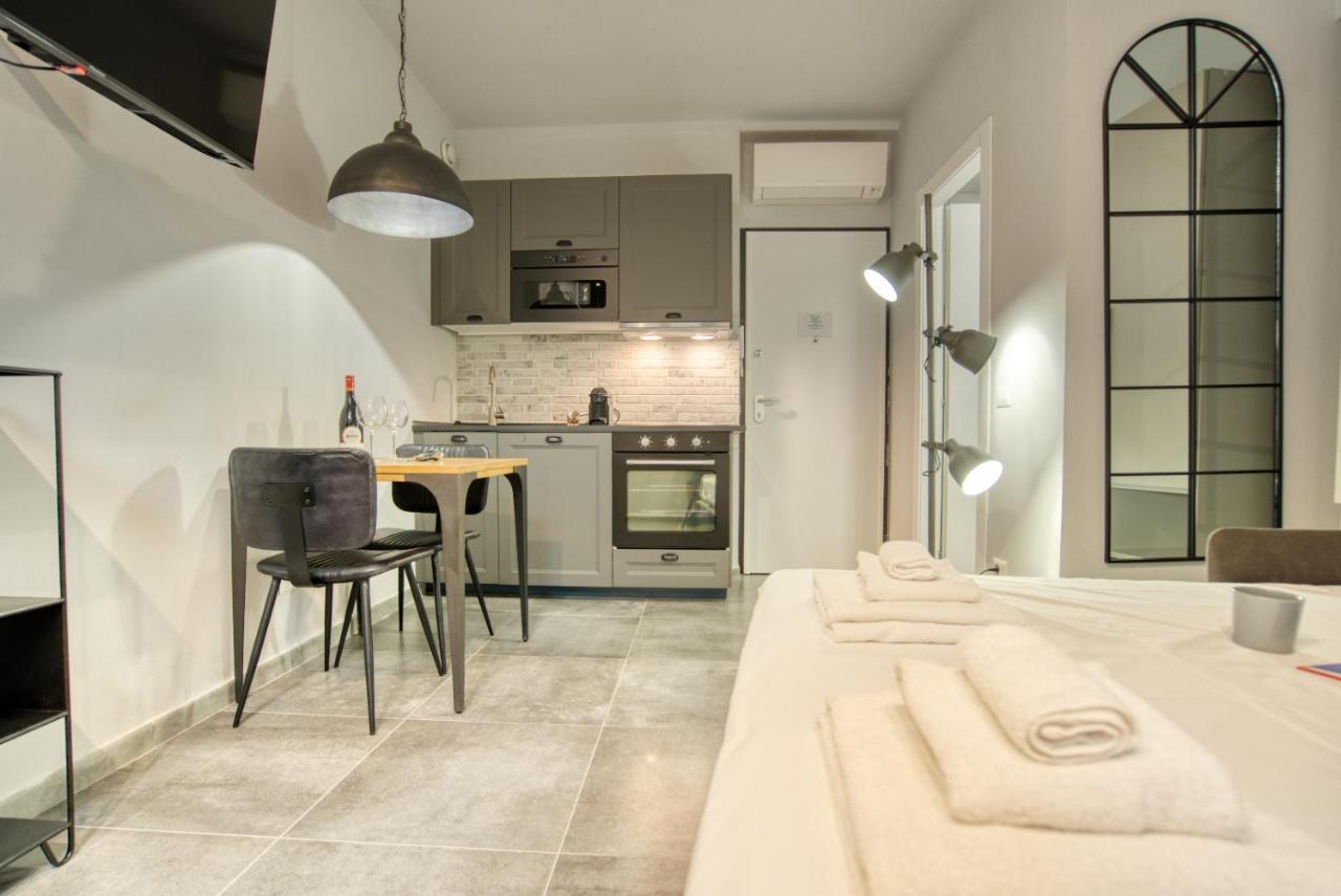 ミラノItalianflat - L'Angolo Dei Navigliアパートメント エクステリア 写真