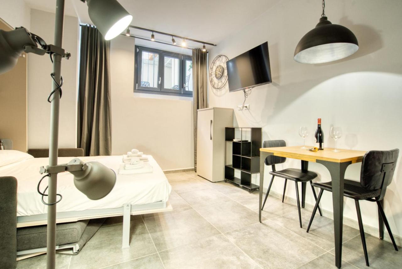 ミラノItalianflat - L'Angolo Dei Navigliアパートメント エクステリア 写真