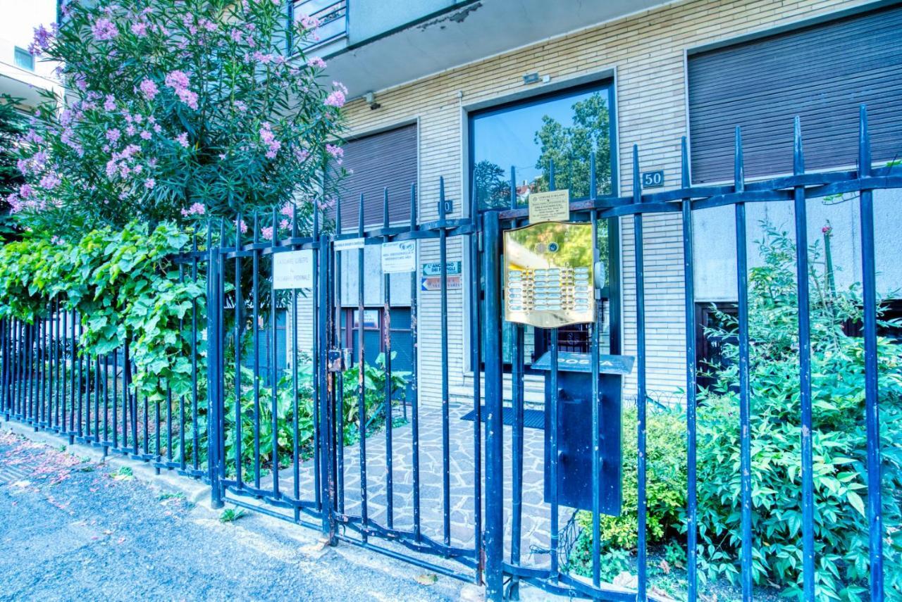 ミラノItalianflat - L'Angolo Dei Navigliアパートメント エクステリア 写真